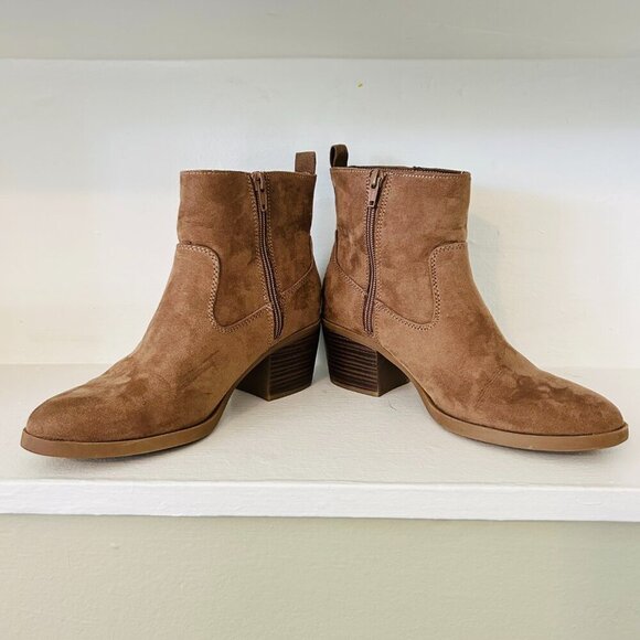 Old Navy Western Faux Suede Ankle Boot Mocha Womens Size 7.5 Boots Brown Heel - Picture 2 of 9